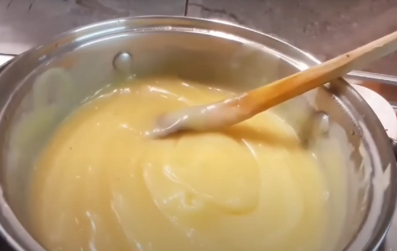 Ефектний торт "Спартак": рецепт шоколадно-медового десерту, що викличе ностальгію